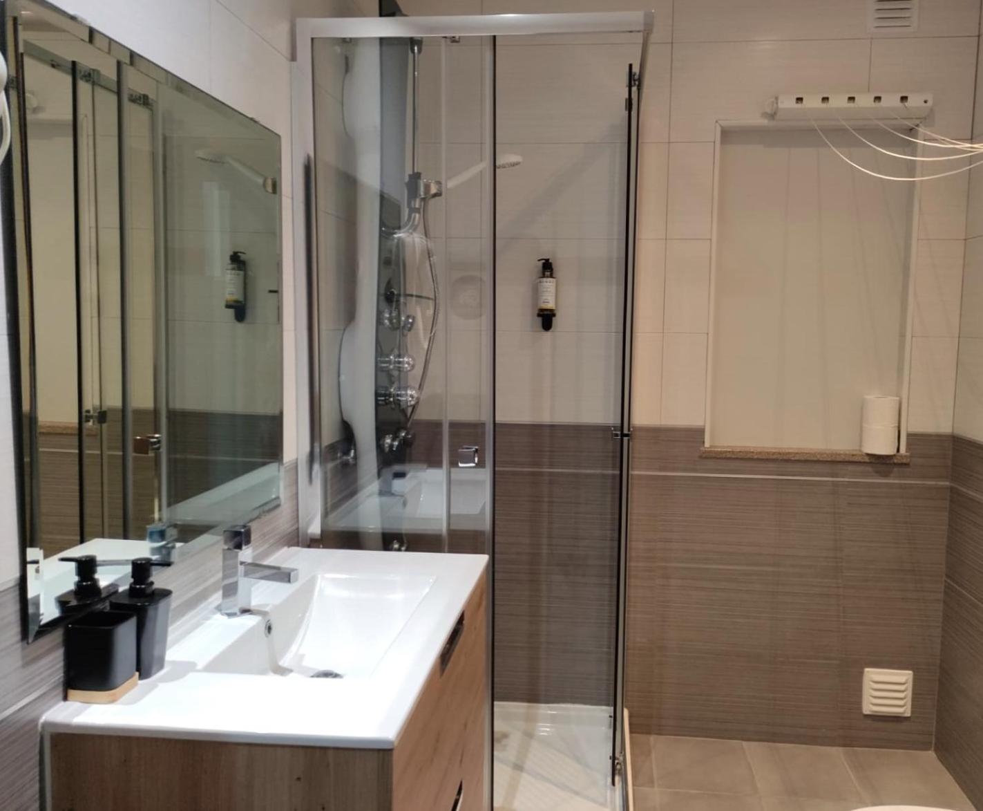 ألخيزور Arrifana Destination Suites الغرفة الصورة