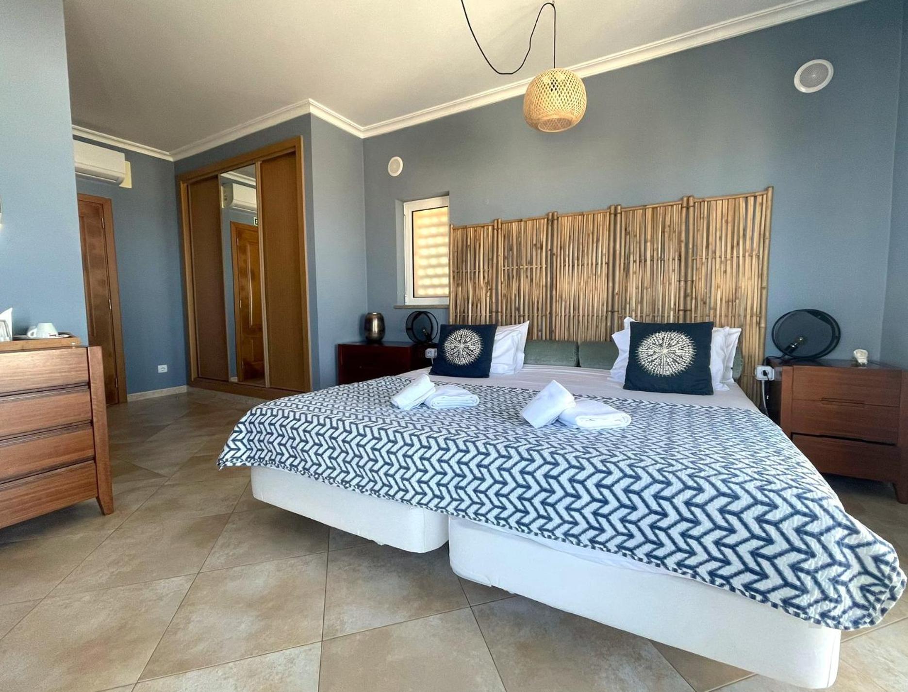 ألخيزور Arrifana Destination Suites المظهر الخارجي الصورة