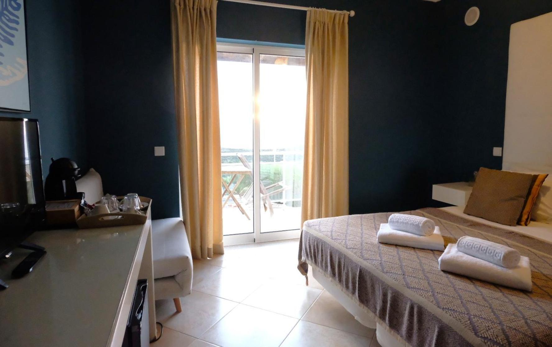 ألخيزور Arrifana Destination Suites المظهر الخارجي الصورة